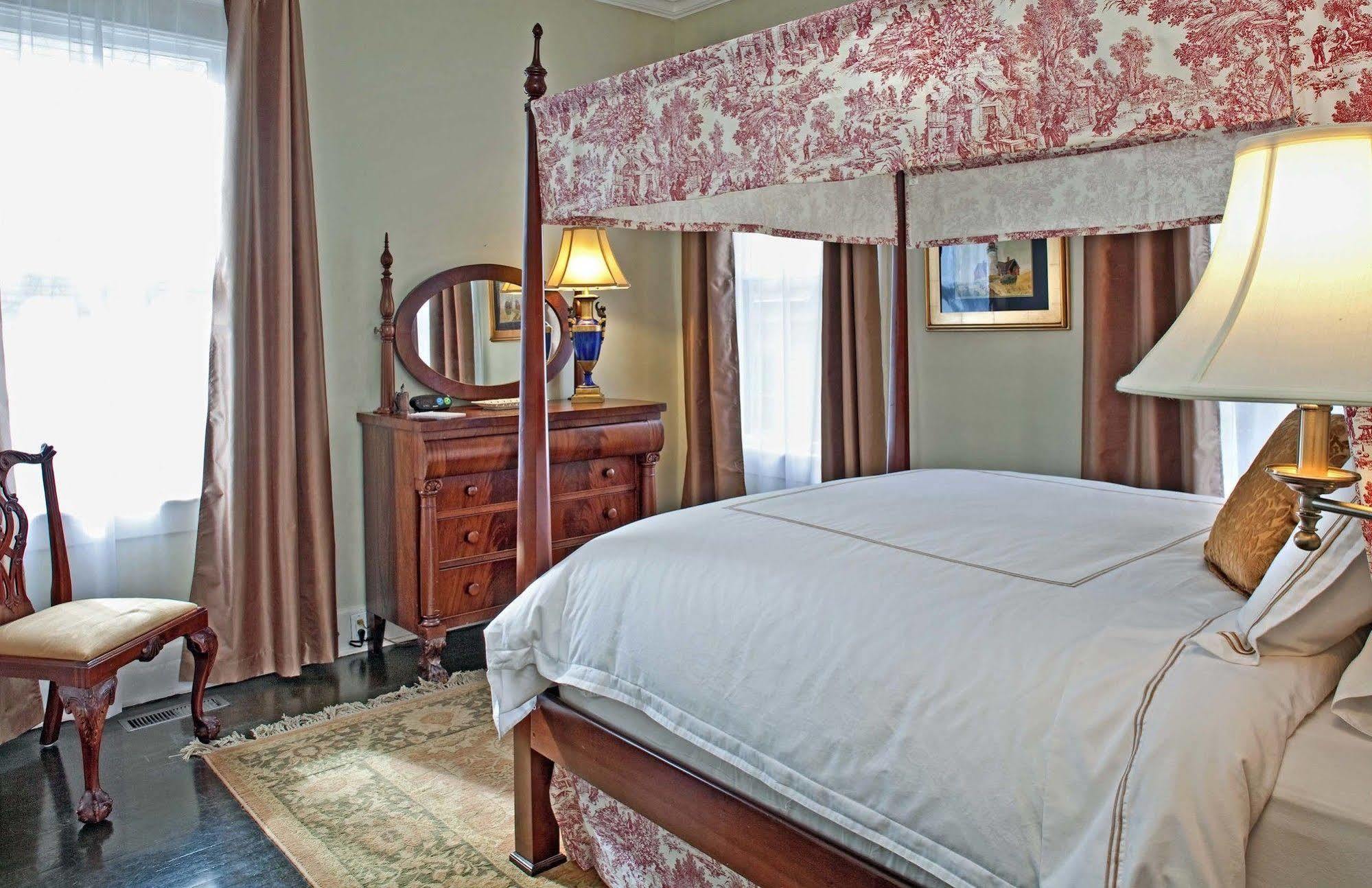 Galloway House Inn Савана Екстериор снимка